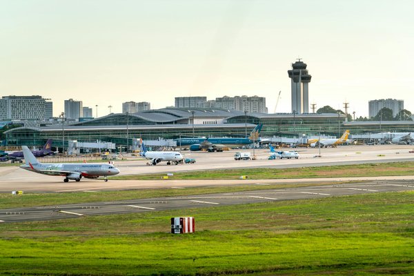 Quels sont les meilleurs spots pour faire du snorkeling avec des requins-baleines aux Philippines?